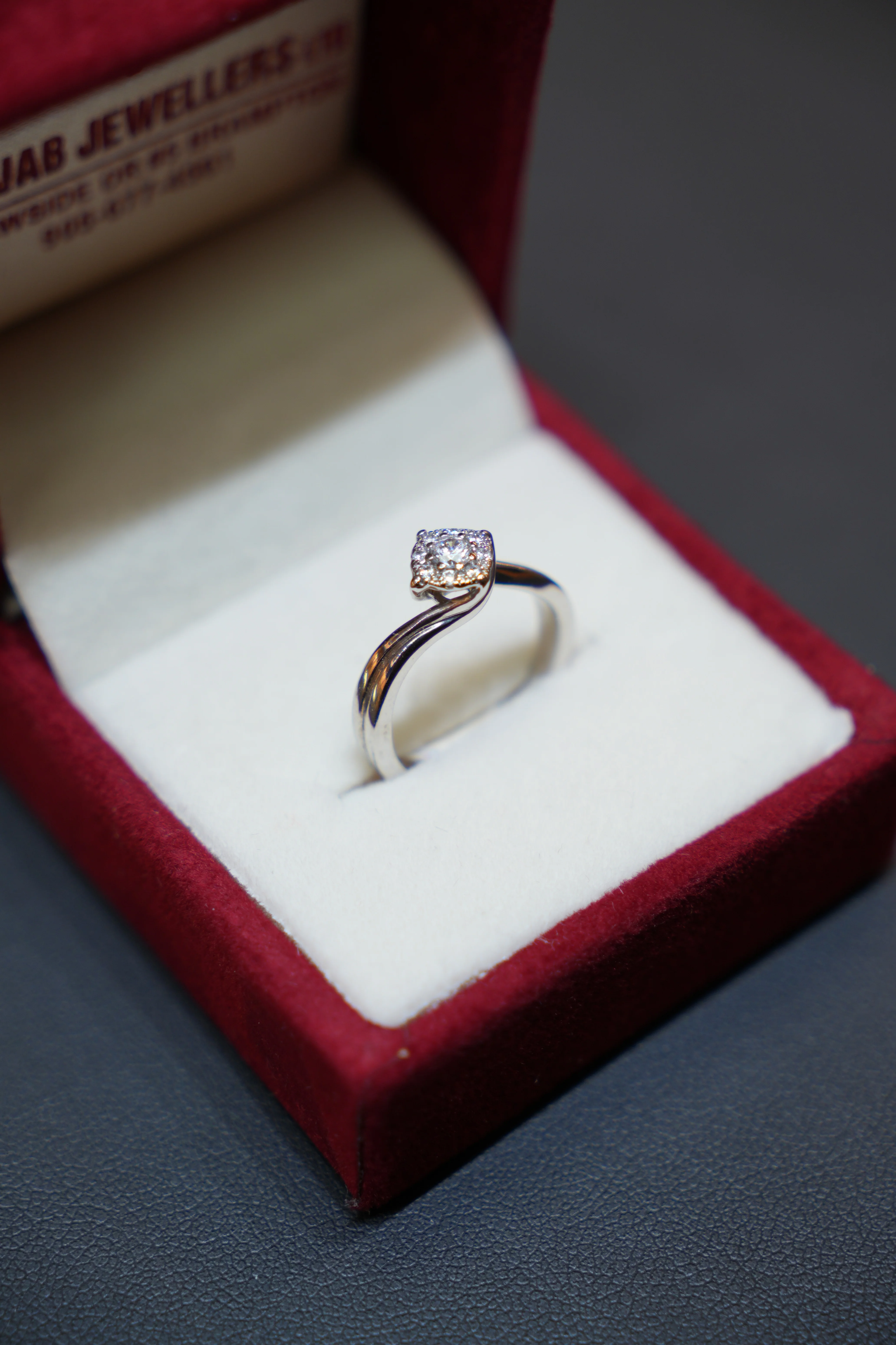 14K Natural Diamond Ring - Image 3