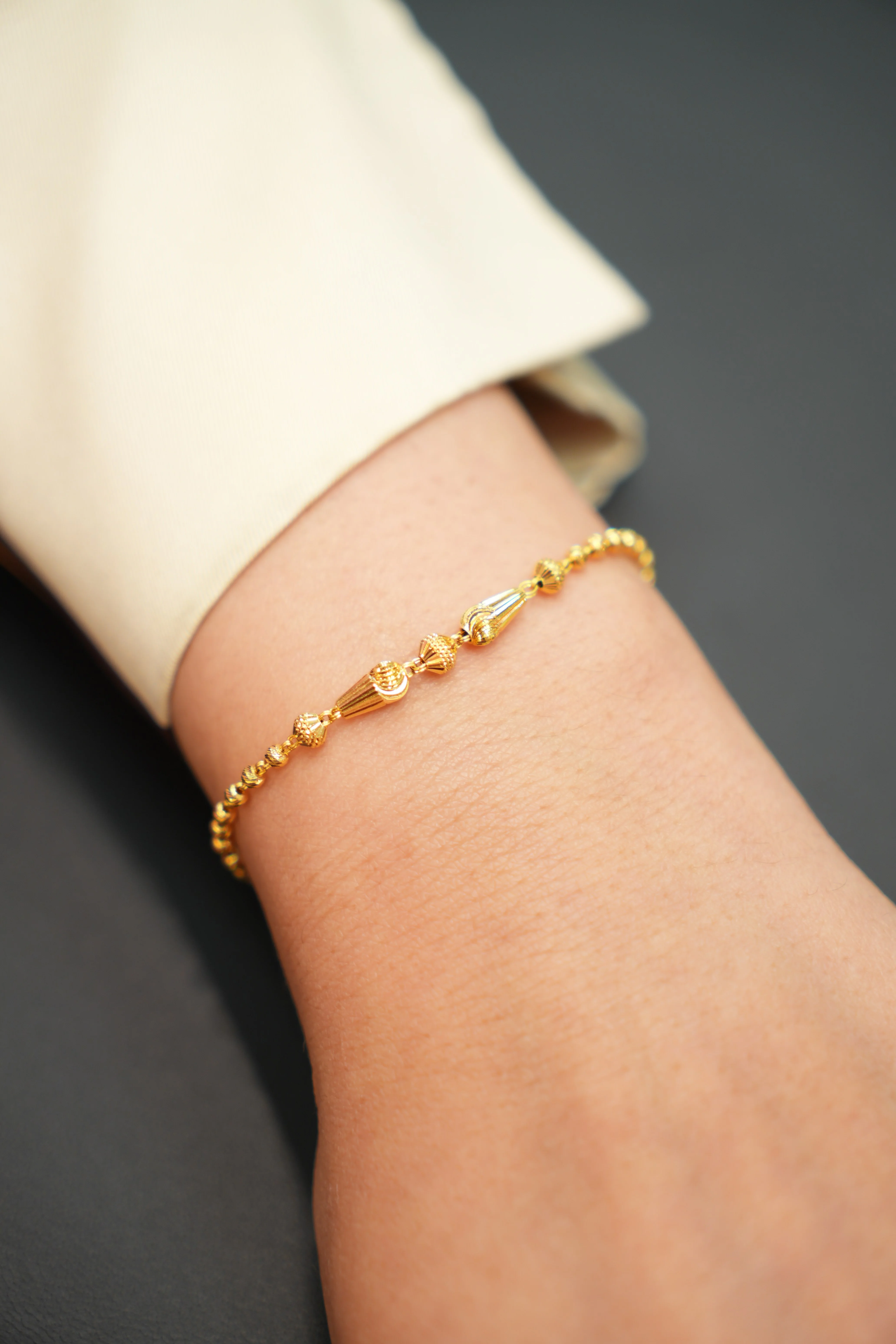22k Gold Bracelet - Image 2