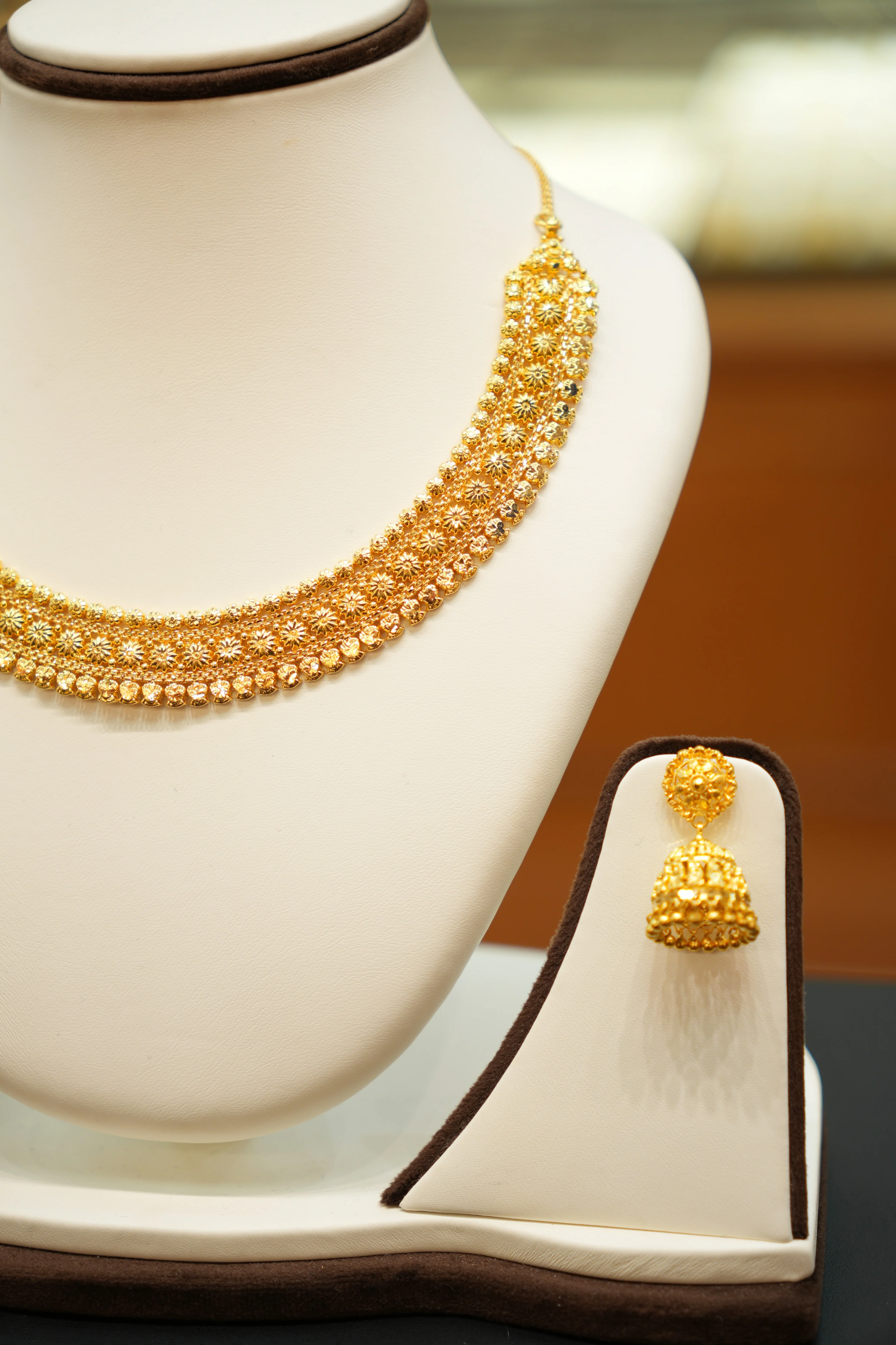22K Gold Wedding Set - Image 2