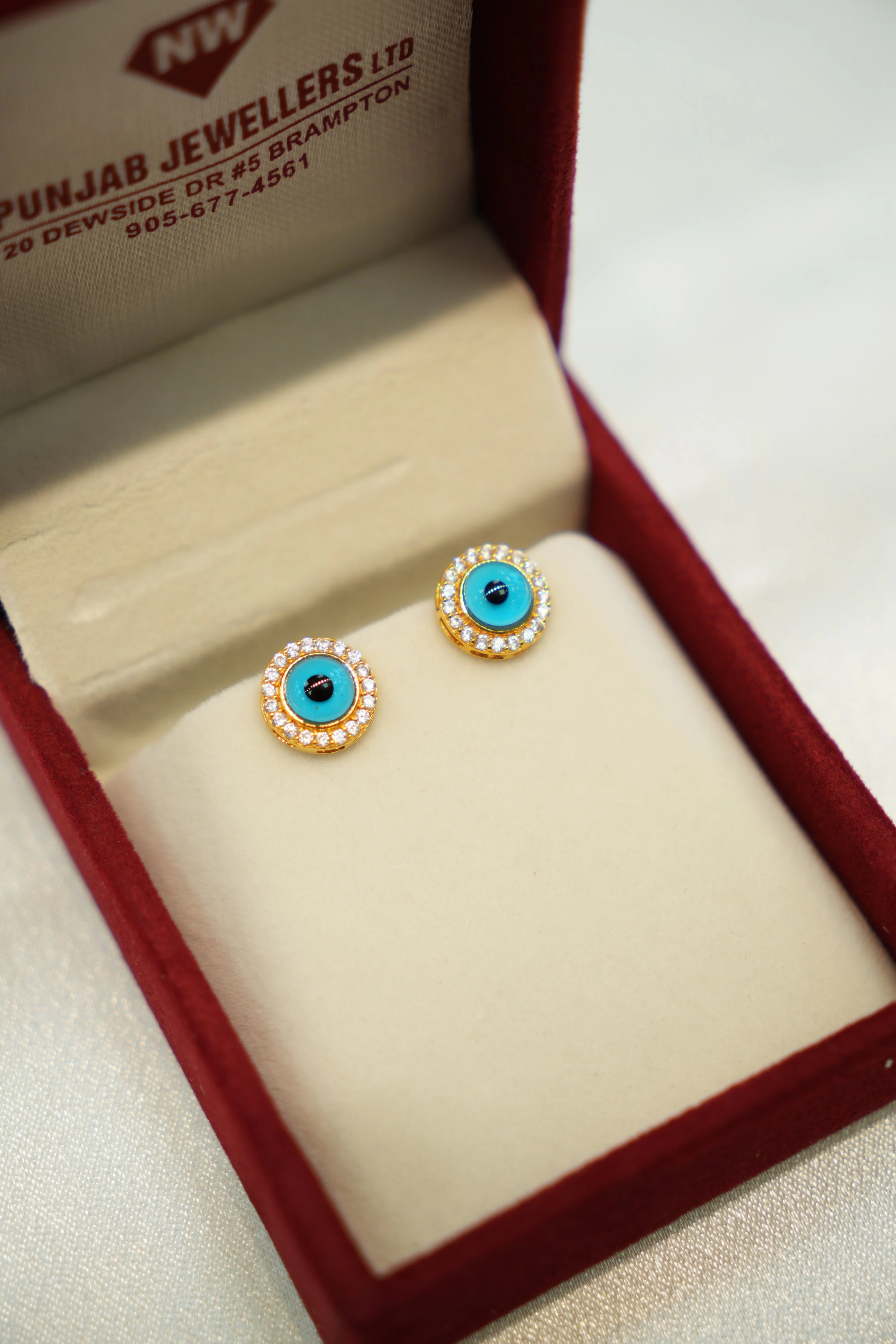 22K Gold Ladies Earrings - Image 2
