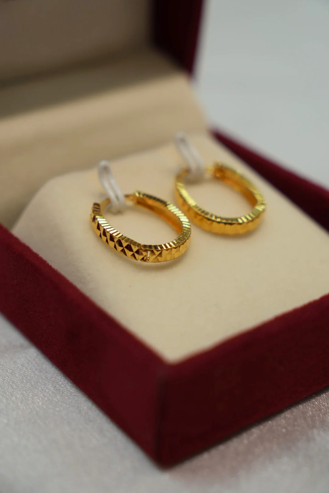 22K Gold Ladies Hoop Earrings - Image 3