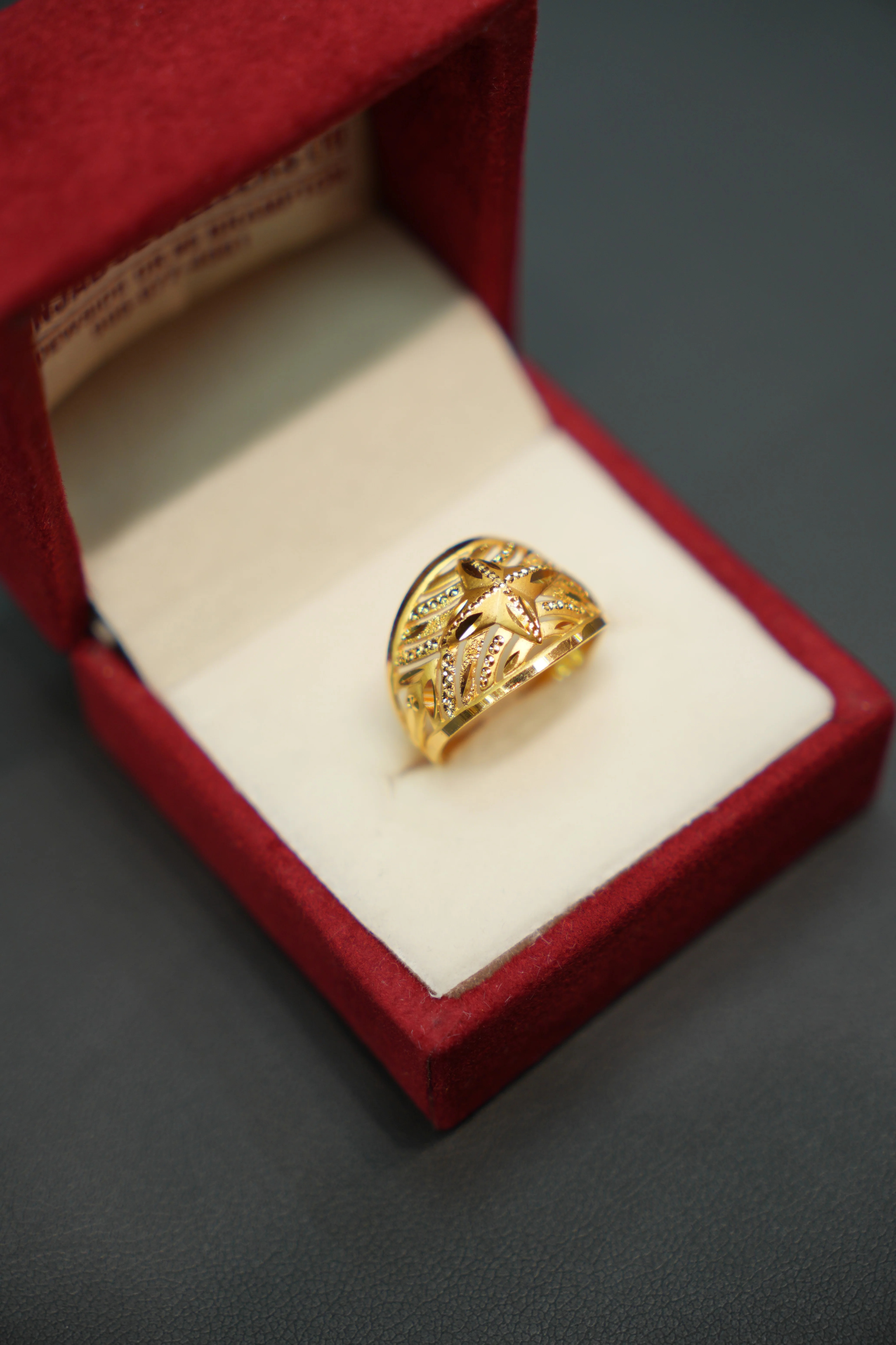 22K Gold Ring - Image 2