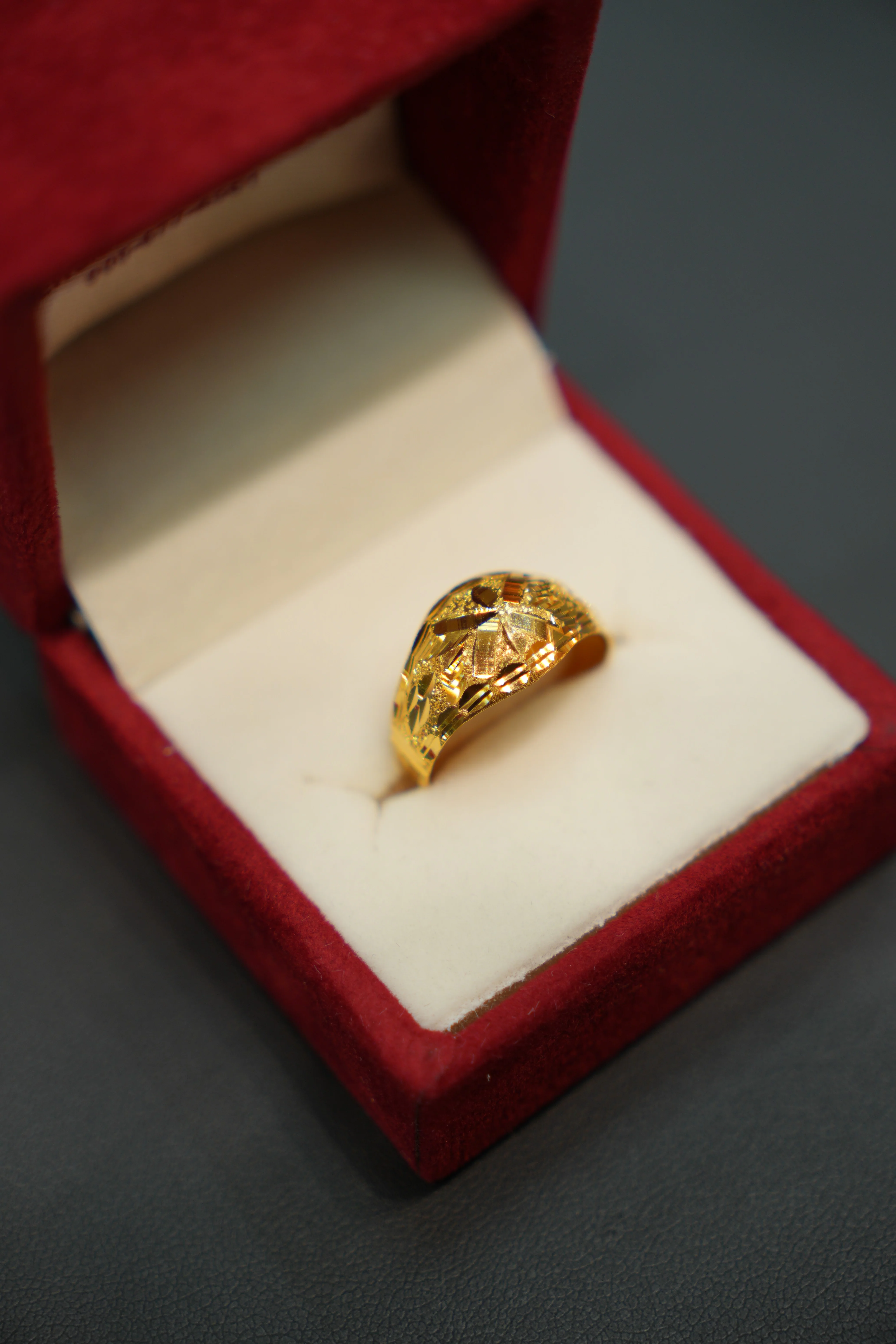 22K Gold Ring - Image 2