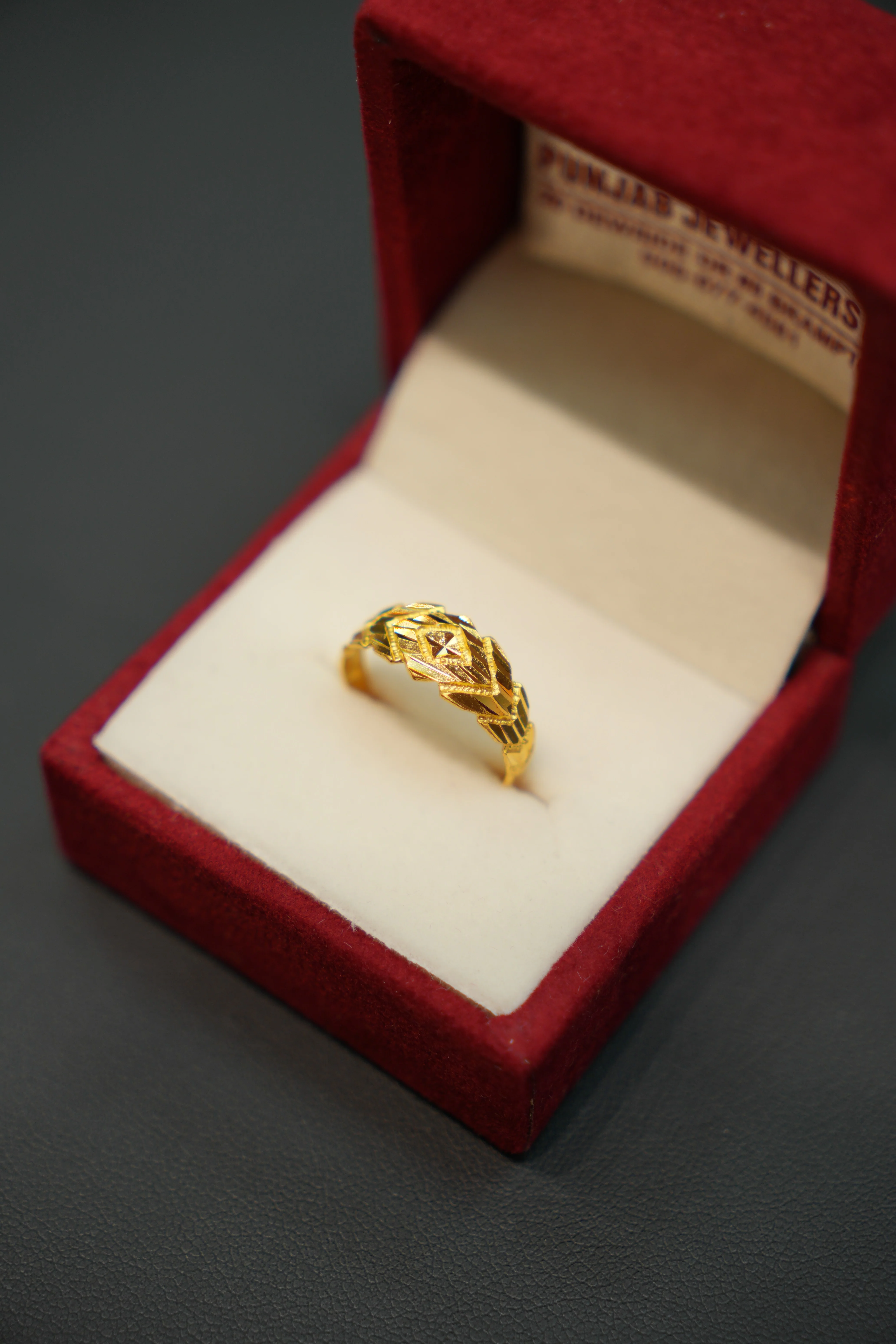 22K Gold Ring - Image 2