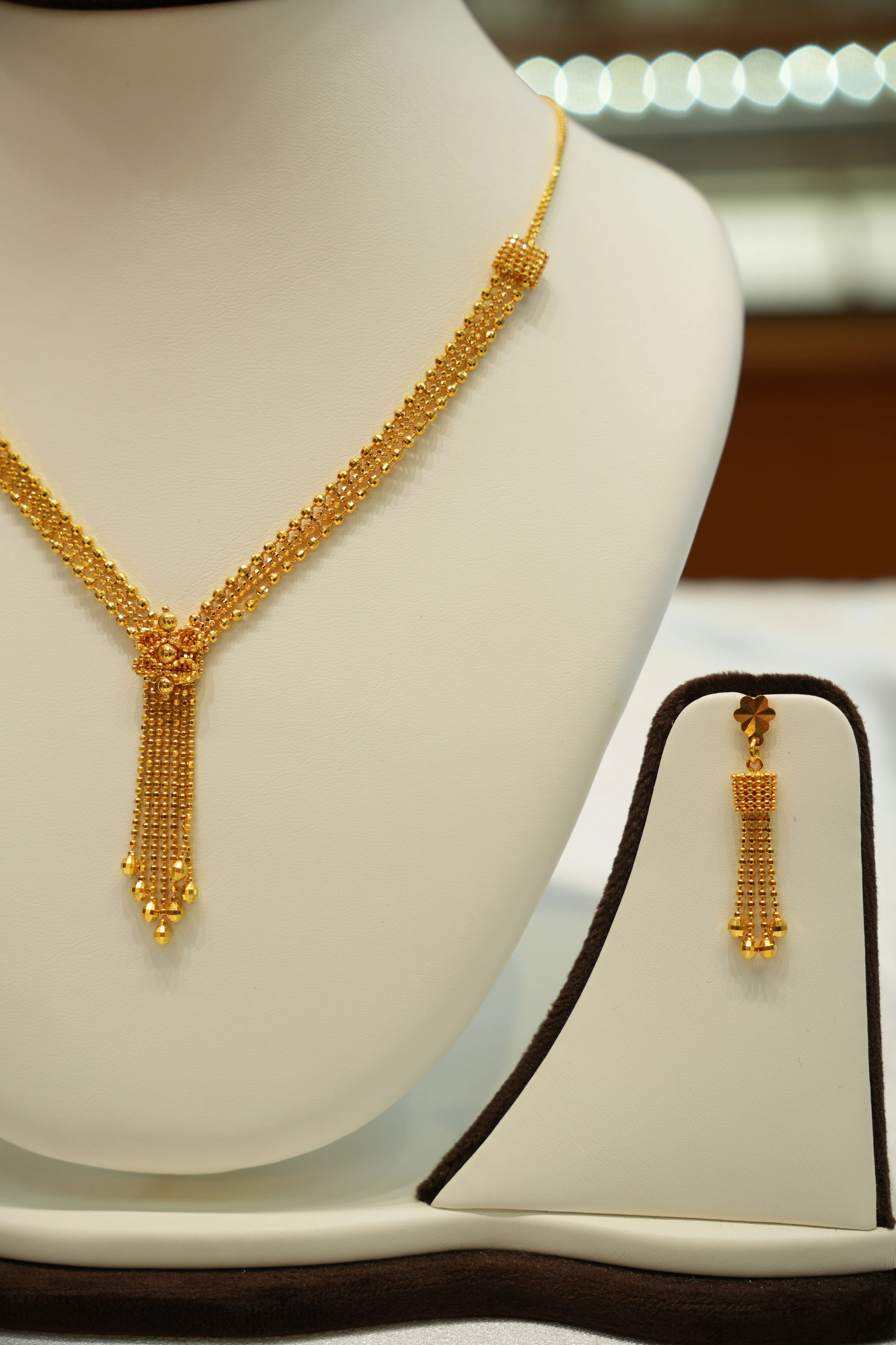 22Kt Gold Ladies Necklace - Image 3